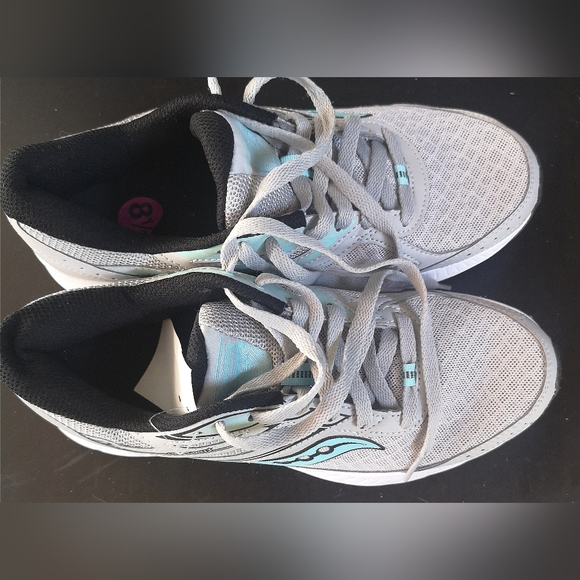 NWOT SAUCONY Cohesion13. - Picture 10 of 11